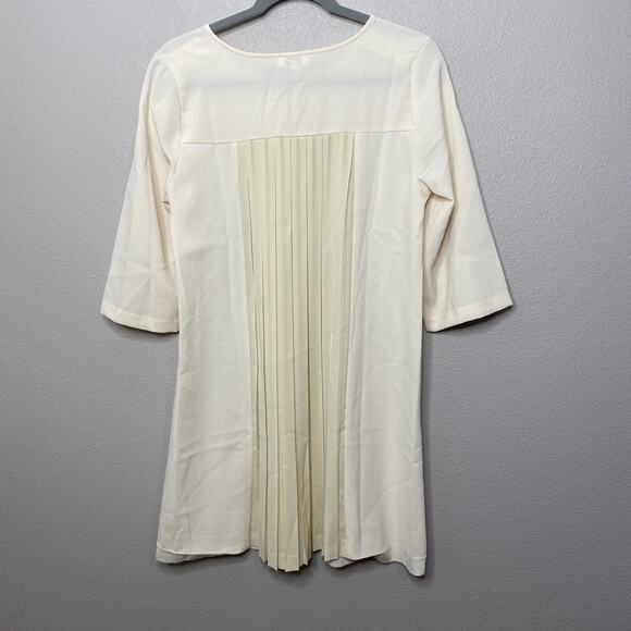 Umgee Cream Pleated Back Shift Dress Size M - Picture 4 of 9
